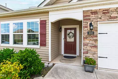 202 E Painted Way, Clayton, NC 27527 - Photo 4