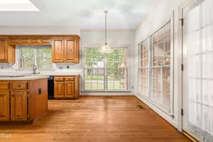 101 Turnberry Ln, Cary, NC 27511 - Photo 10