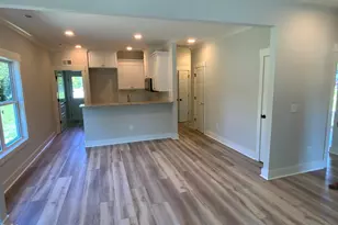 221 E Jackson St, Coats, NC 27521 - Photo 2