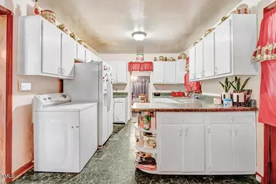 320 Dead End Road, Enfield, NC 27823 - Photo 8