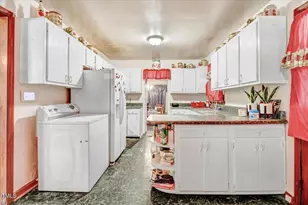 320 Dead End Rd, Enfield, NC 27823 - Photo 8