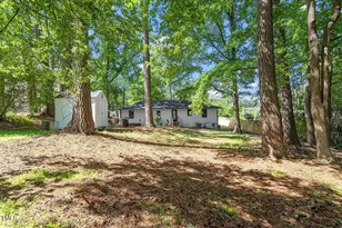 2609 Elmhurst Cir, Raleigh, NC 27610 - Photo 32