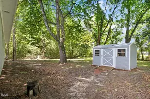 412 E 18th St, Scotland Neck, NC 27874 - Photo 4