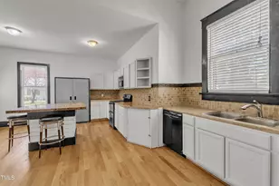 118 N 7th St, Smithfield, NC 27577 - Photo 16