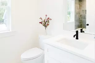 415 E Lavender Ave, Durham, NC 27704 - Photo 10