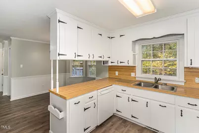 6824 Branton Drive, Cary, NC 27519 - Photo 12