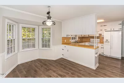 6824 Branton Drive, Cary, NC 27519 - Photo 10