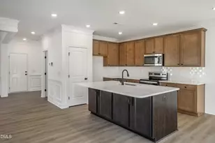 691 Highview Dr, Benson, NC 27504 - Photo 8