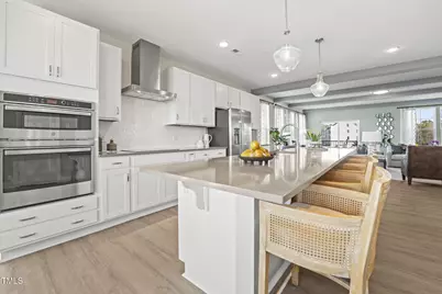 1242 Coach Station Alley #201, Raleigh, NC 27601 - Photo 2