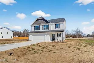 5877 Panther Dr, Hope Mills, NC 28348 - Photo 2