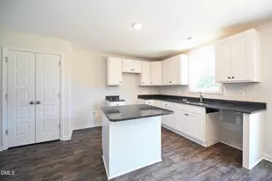 5877 Panther Dr, Hope Mills, NC 28348 - Photo 12