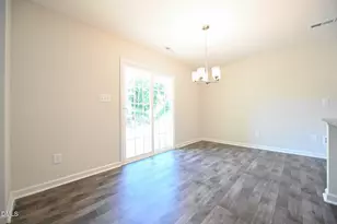 2009 Black Bear Ct, Hope Mills, NC 28348 - Photo 10