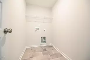 2009 Black Bear Ct, Hope Mills, NC 28348 - Photo 16