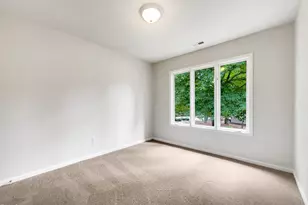 104 Mossbark Ln, Chapel Hill, NC 27514 - Photo 12