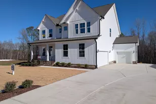 386 Rising Star Dr, Clayton, NC 27520 - Photo 2