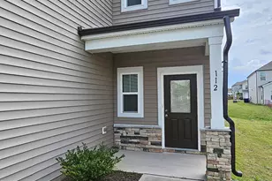 112 Wilbur Lake Dr, Fuquay Varina, NC 27526 - Photo 2