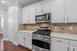 120 Silver Bluff St, Holly Springs, NC 27540 - Photo 12