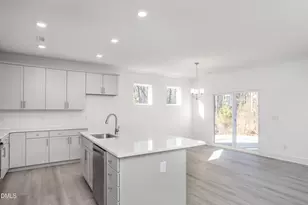 701 Highview Dr, Benson, NC 27504 - Photo 8