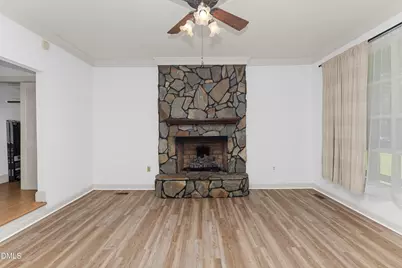 712 W J Street Street, Erwin, NC 28339 - Photo 4