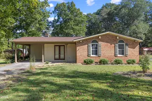 712 W J Street St, Erwin, NC 28339 - Photo 2