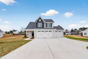 203 Hillwood Dr, Sanford, NC 27332 - Photo 4