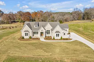 2172 Belfield Ln, Hillsborough, NC 27278 - Photo 4