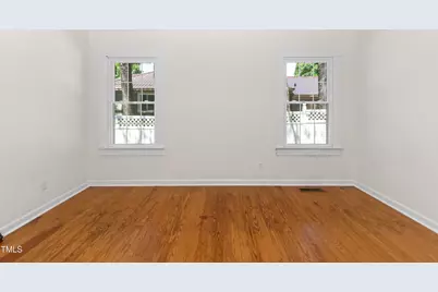 726 W M Street, Erwin, NC 28339 - Photo 6