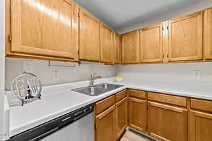 4611 Timbermill Ct, Raleigh, NC 27612 - Photo 10