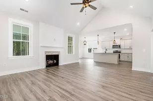 602 Tuscany Cir, Princeton, NC 27569 - Photo 8