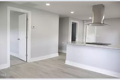 1016 Rauhut, Burlington, NC 27217 - Photo 4