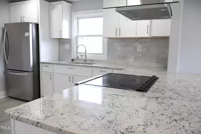 1016 Rauhut, Burlington, NC 27217 - Photo 8