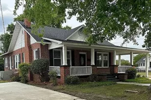 3902 W Wilson St, Farmville, NC 27828 - Photo 2