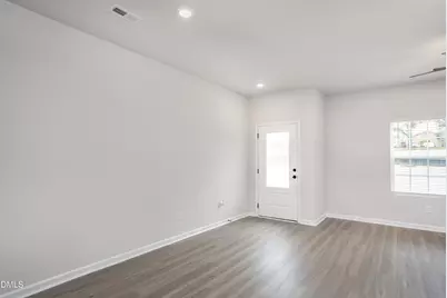 185 Seville Way, Clayton, NC 27520 - Photo 8