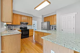 310 New Parkside Dr, Chapel Hill, NC 27516 - Photo 12