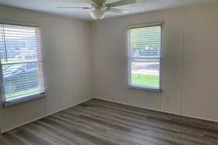 602 Wondertown Dr, Erwin, NC 28339 - Photo 10