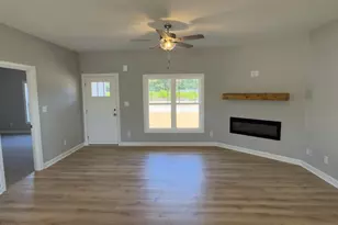 112 Lynn Ln, Selma, NC 27576 - Photo 4