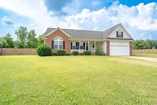 1300 Shoshone Pl Pl, Fayetteville, NC 28314 - Photo 2