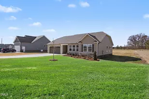 61 Maxwell Farm Ln, Selma, NC 27576 - Photo 2