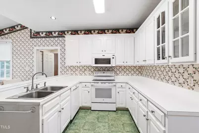 2464 Village Of Wakefield Drive, Zebulon, NC 27597 - Photo 14