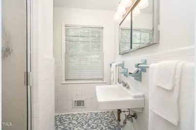 2425 Wentworth Street, Raleigh, NC 27612 - Photo 34