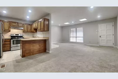 933 Creek Side Run, Fayetteville, NC 28303 - Photo 2