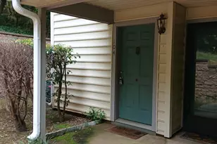 104 Oak Hollow Ct, Raleigh, NC 27613 - Photo 2