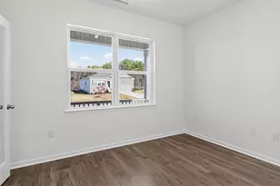 145 Babbling Creek Dr, Youngsville, NC 27596 - Photo 6