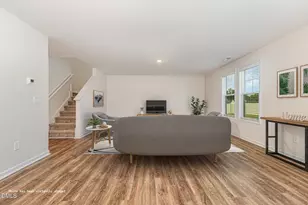 17 W Emily Gardens Dr, Selma, NC 27576 - Photo 8