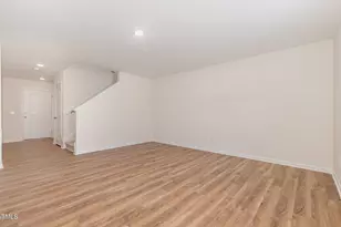 17 W Emily Gardens Dr, Selma, NC 27576 - Photo 6