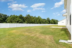 25 W Emily Gardens Dr, Selma, NC 27576 - Photo 30