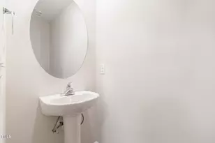 25 W Emily Gardens Dr, Selma, NC 27576 - Photo 22