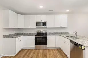 40 W Emily Gardens Dr, Selma, NC 27576 - Photo 8