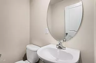 12 E Emily Gardens Dr, Selma, NC 27576 - Photo 16