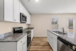 12 E Emily Gardens Dr, Selma, NC 27576 - Photo 18